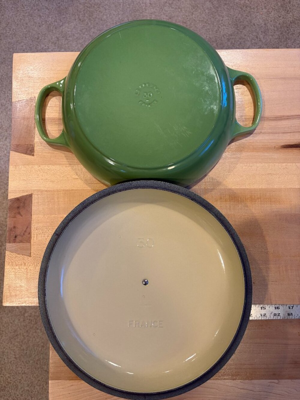 Le Creuset Kiwi Green Casserole Braiser 3-1/2 Qt #30 (Rare) - Picture 4 of 5